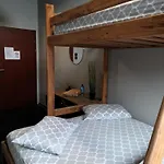 Go Rewolucji Hostel *