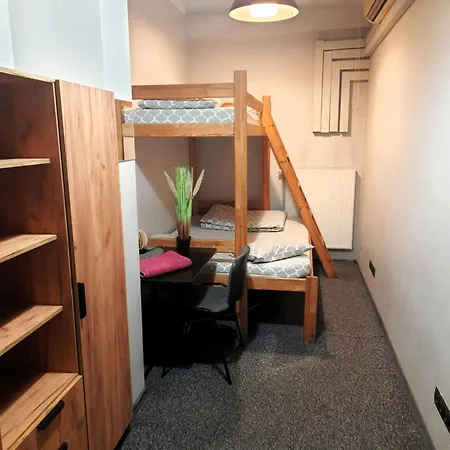 Go Hostel Rewolucji * Lodz