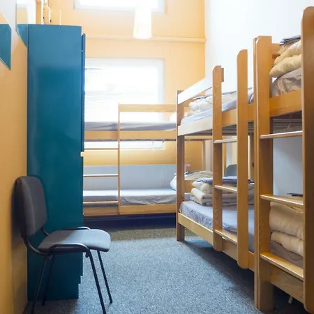 Go Rewolucji אכסניה *